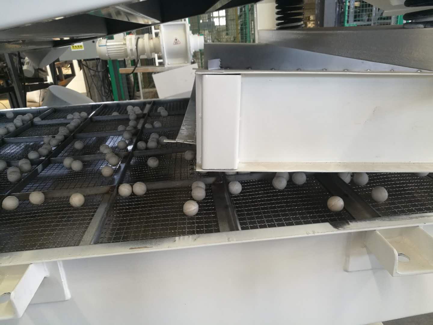Pinenuts Hulling and Separation Machine